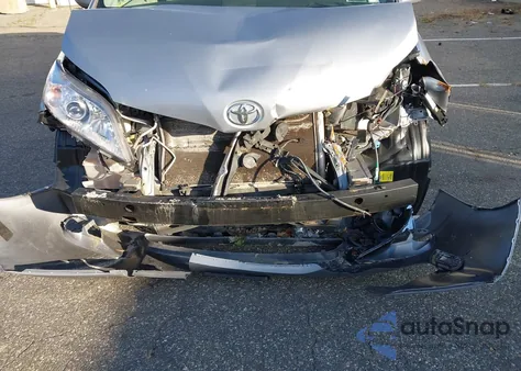 2011 Toyota Sienna Le V6 из США, поврежденный, VIN 5TDKK3DC8BS166565